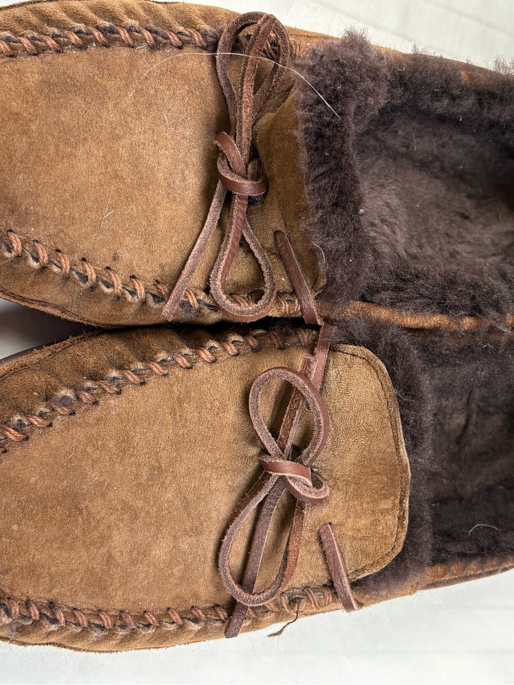 LL Bean Mens 11 Classic Brown Suede shearling Lined Moccasin Slip-Ons